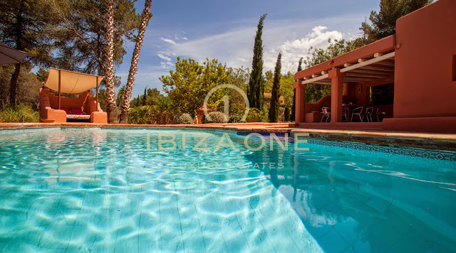 Familienfreundliche Luxusfinca bei Santa Gertrudis zu verkaufen, Ibiza - Familienfreundliche Luxusfinca bei Santa Gertrudis zu vermieten, Ibiza