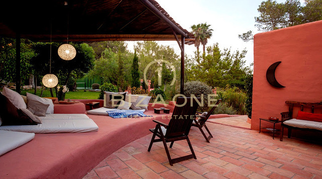 Familienfreundliche Luxusfinca bei Santa Gertrudis zu verkaufen, Ibiza - Familienfreundliche Luxusfinca bei Santa Gertrudis zu vermieten, Ibiza