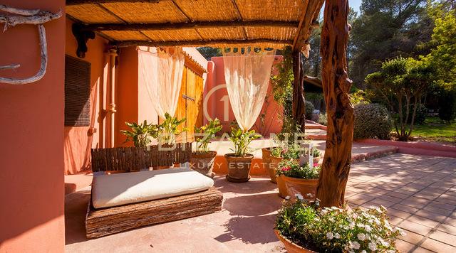 Familienfreundliche Luxusfinca bei Santa Gertrudis zu verkaufen, Ibiza - Familienfreundliche Luxusfinca bei Santa Gertrudis zu vermieten, Ibiza