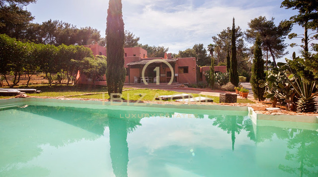 Familienfreundliche Luxusfinca bei Santa Gertrudis zu verkaufen, Ibiza - Familienfreundliche Luxusfinca bei Santa Gertrudis zu vermieten, Ibiza