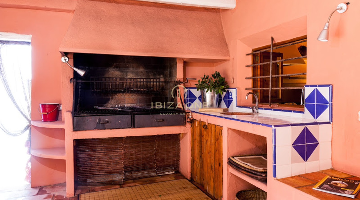Familienfreundliche Luxusfinca bei Santa Gertrudis zu verkaufen, Ibiza - Familienfreundliche Luxusfinca bei Santa Gertrudis zu vermieten, Ibiza