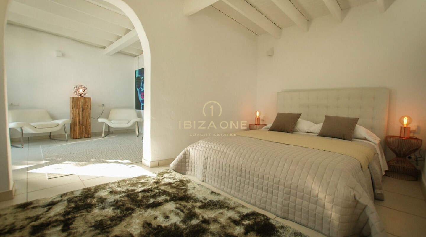 Villa de lujo en Ibiza en Can Furnet con impresionantes vistas al mar, Ibiza ciudad y Formentera en venta, Ibiza - Villa de lujo en Ibiza en Can Furnet con impresionantes vistas al mar, Ibiza ciudad y Formentera en alquiler, Ibiza