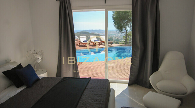 Villa de lujo en Ibiza en Can Furnet con impresionantes vistas al mar, Ibiza ciudad y Formentera en venta, Ibiza - Villa de lujo en Ibiza en Can Furnet con impresionantes vistas al mar, Ibiza ciudad y Formentera en alquiler, Ibiza