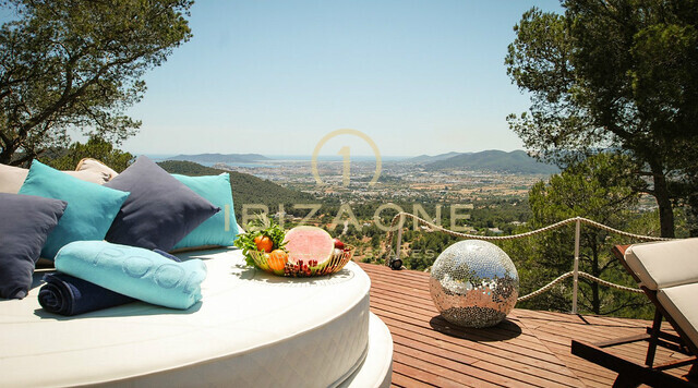Villa de luxe à Ibiza à Can Furnet avec vue imprenable sur la mer, Ibiza Town et Formentera à vendre, Ibiza - Villa de luxe à Ibiza à Can Furnet avec vue imprenable sur la mer, Ibiza Town et Formentera à louer, Ibiza
