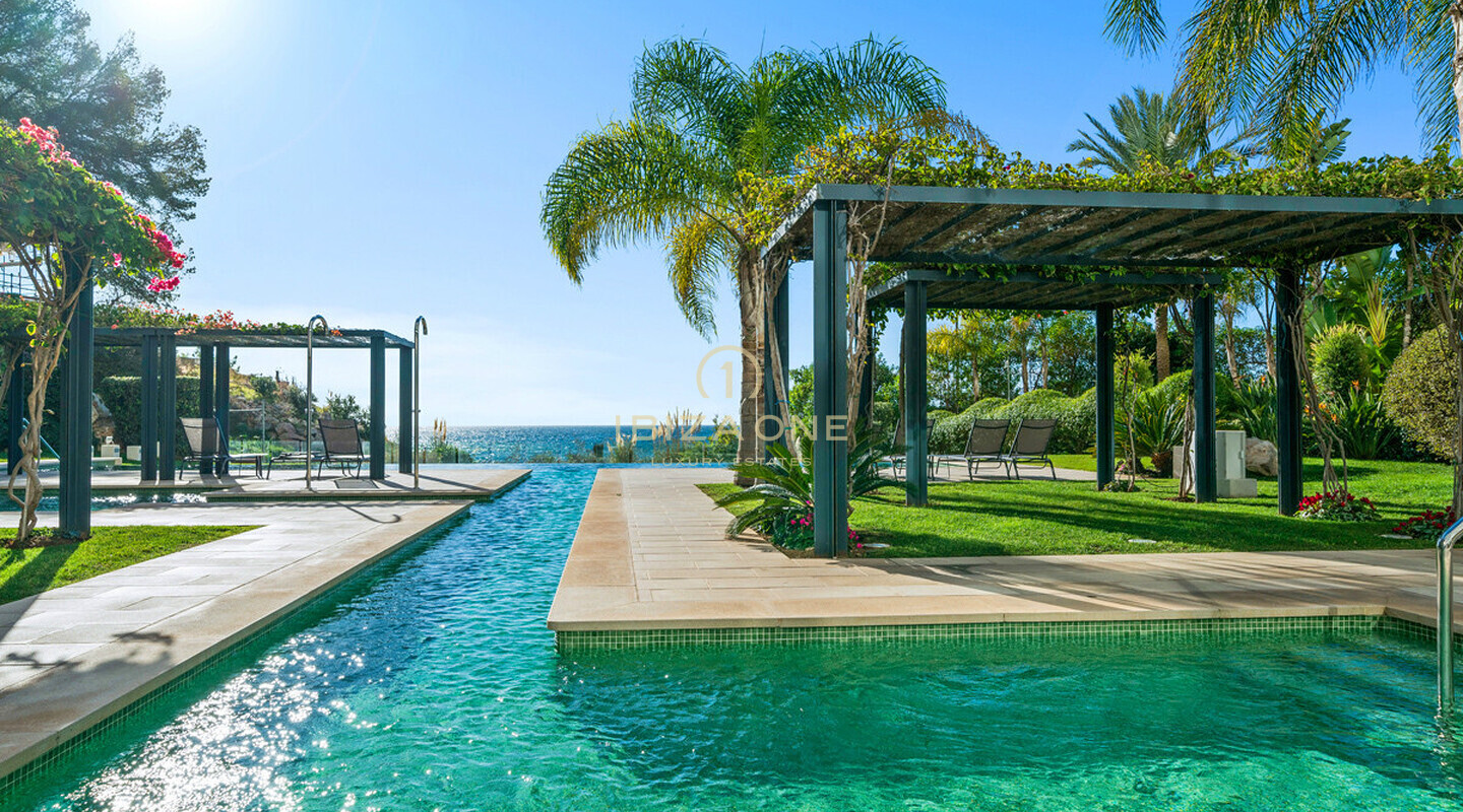 Apartamento de lujo en primera línea de mar con acceso al mar en venta, Ibiza - Apartamento de lujo en primera línea de mar con acceso al mar en alquiler, Ibiza