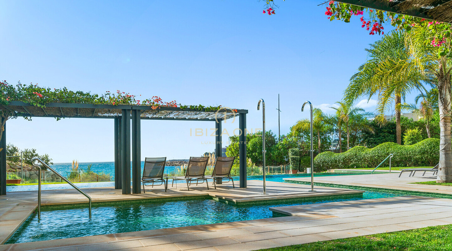 Apartamento de lujo en primera línea de mar con acceso al mar en venta, Ibiza - Apartamento de lujo en primera línea de mar con acceso al mar en alquiler, Ibiza