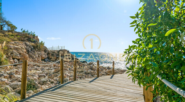 Appartement de luxe en première ligne de mer avec accès à la mer à vendre, Ibiza - Appartement de luxe en première ligne de mer avec accès à la mer à louer, Ibiza