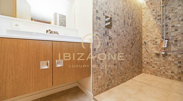 Luxe appartement aan zee met toegang tot de zee te koop, Ibiza - Luxe appartement aan zee met toegang tot de zee te huur, Ibiza