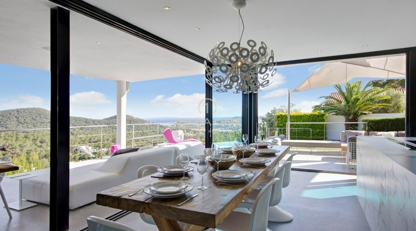 Moderna villa di lusso a Ibiza con vista sul mare a Can Furnet in vendita, Ibiza