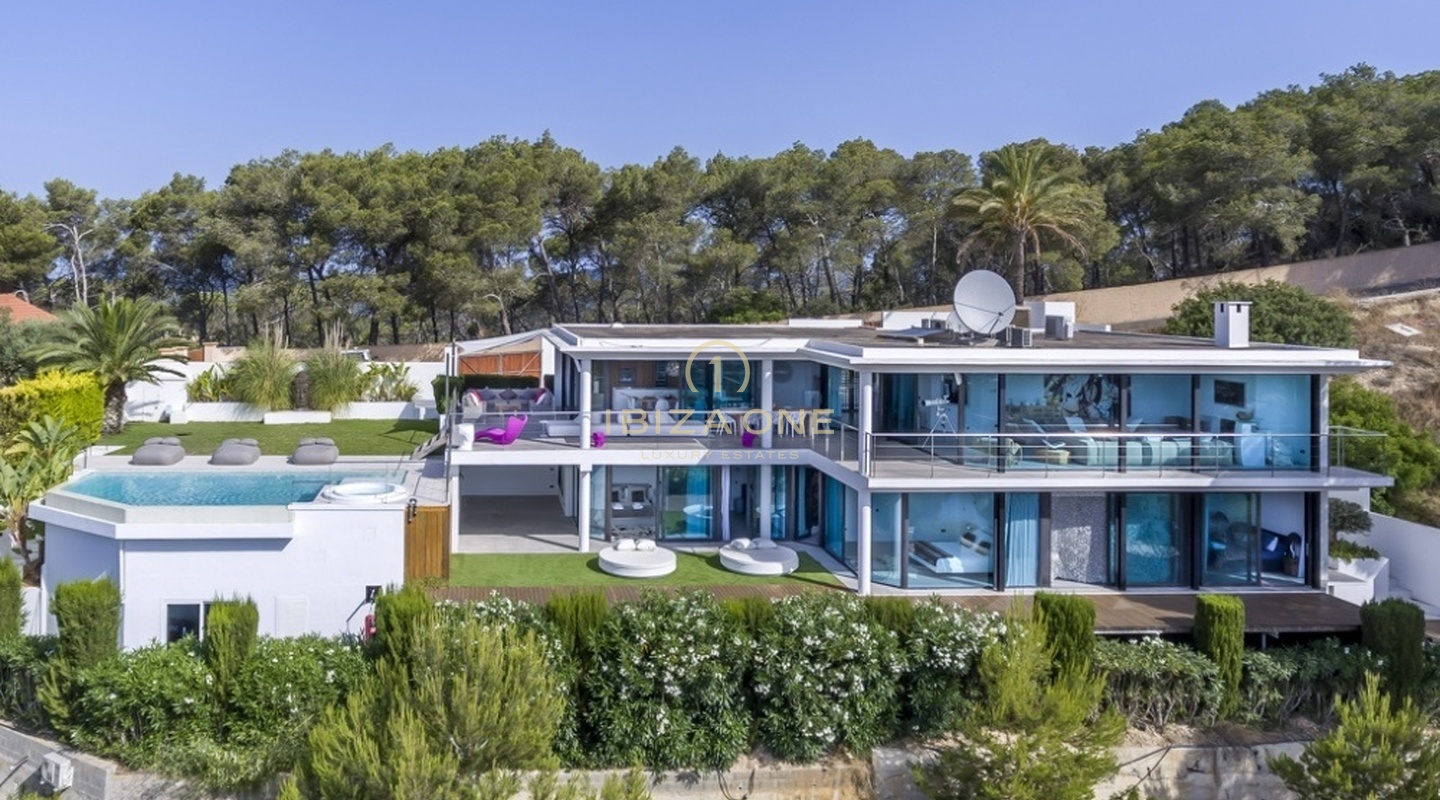Moderne Luxusvilla auf Ibiza mit Meerblick in Can Furnet zu verkaufen, Ibiza