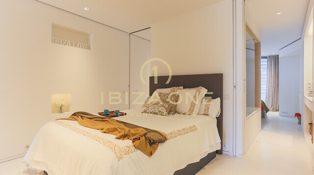 Appartement de luxe moderne à Ibiza, sur le Paseo Maritimo à Las Boas, à vendre.