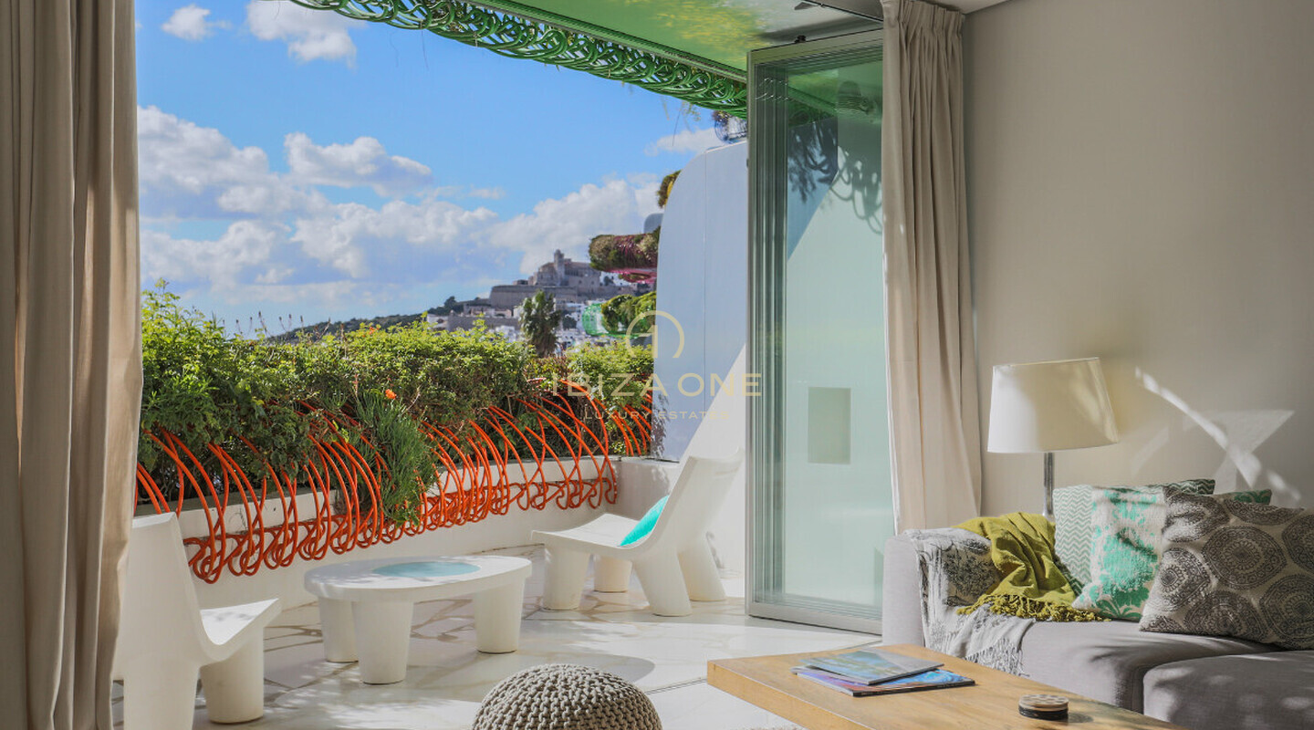 Modernes Luxusapartment auf Ibiza am Paseo Maritimo in Las Boas zu verkaufen