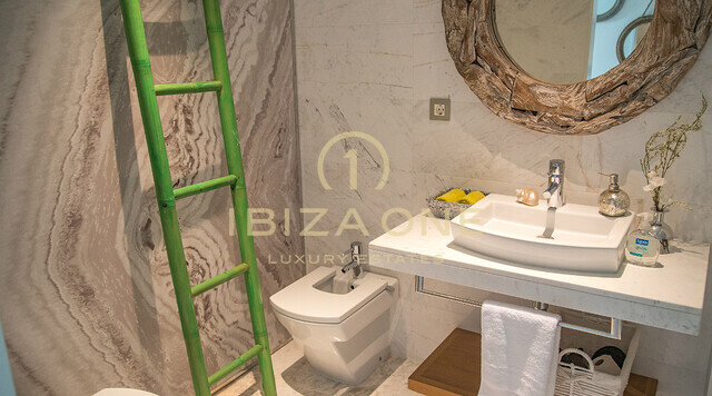 Royal Beach: Attico in prima linea sul mare a Ibiza con jacuzzi a Playa d'en Bossa in affitto, Ibiza - Royal Beach: Attico in prima linea sul mare a Ibiza con jacuzzi a Playa d'en Bossa in vendita, Ibiza