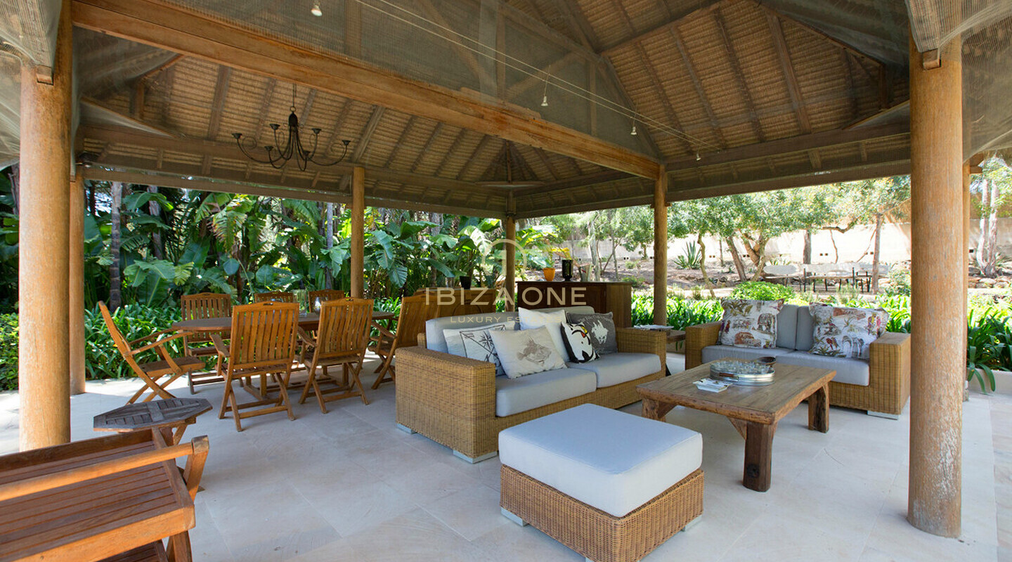 Villa de luxe à Ibiza avec maison d'hôtes près de Santa Eullalia à vendre, Ibiza - Villa de luxe à Ibiza avec maison d'hôtes près de Santa Eullalia à louer, Ibiza