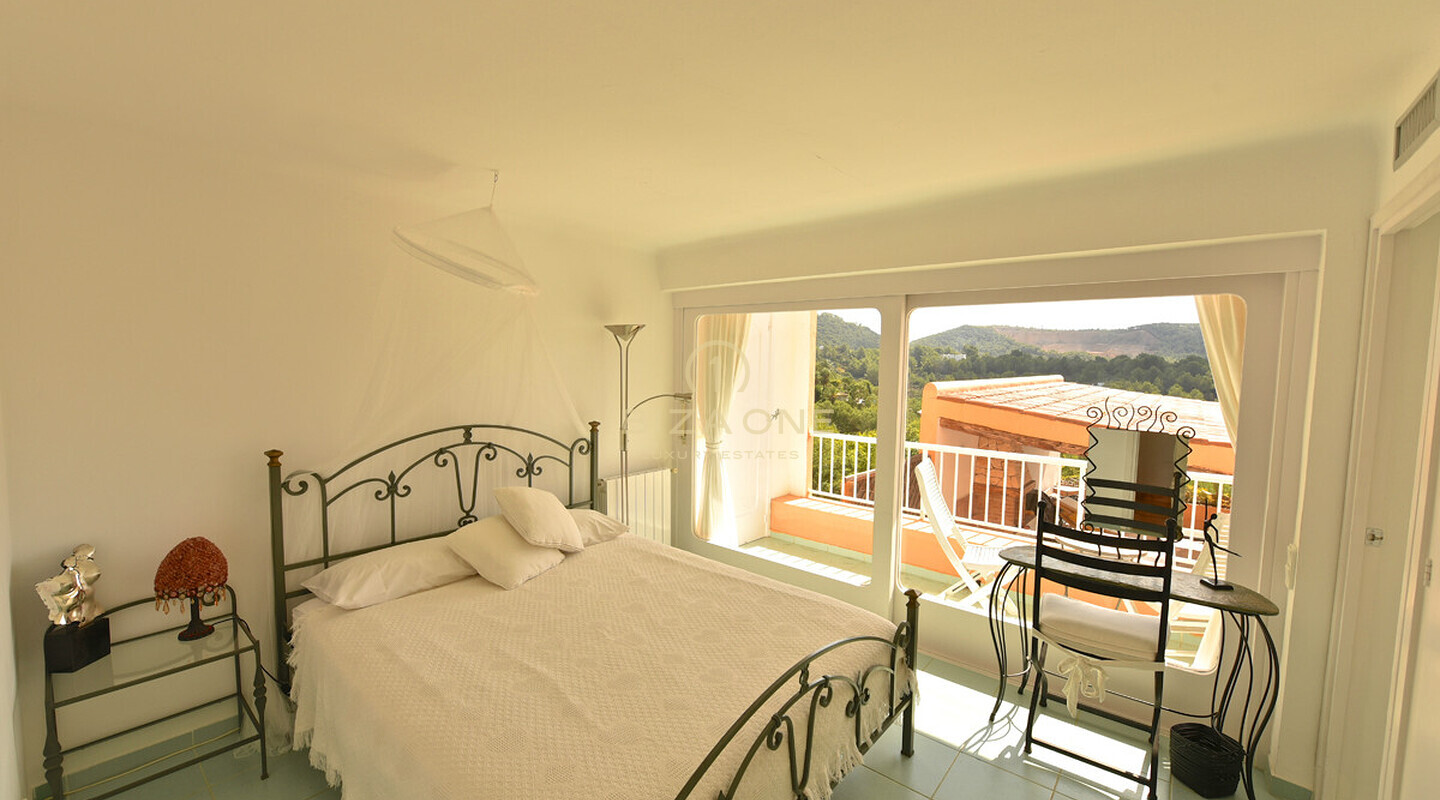 Mediterranean villa in Ibiza with guest house close to the luxury harbors and D'alt Vila for sale, Ibiza - Mediterranean villa in Ibiza with guest house close to the luxury harbors and D'alt Vila for rent, Ibiza