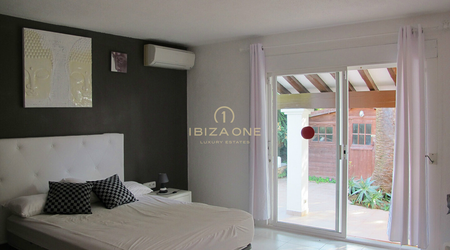 Fantastic villa Ibiza with tennis court near Santa Eulalia for sale, Ibiza - Fantastic villa Ibiza with tennis court near Santa Eulalia for rent, Ibiza