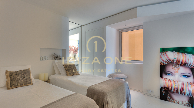 Modernes Luxus-Apartment mit 2 Schlafzimmern auf Ibiza am Paseo Maritimo in Las Boas zu verkaufen, Ibiza - Modernes Luxus-Apartment mit 2 Schlafzimmern auf Ibiza am Paseo Maritimo in Las Boas zu vermieten, Ibiza