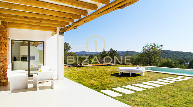 Moderne luxe finca op Ibiza nabij Santa Gertrudis te huur, Ibiza