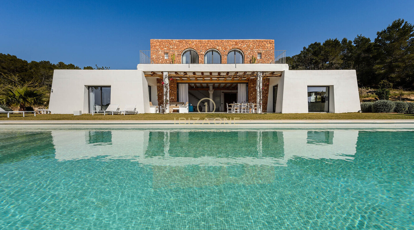 Moderne luxe finca op Ibiza nabij Santa Gertrudis te huur, Ibiza
