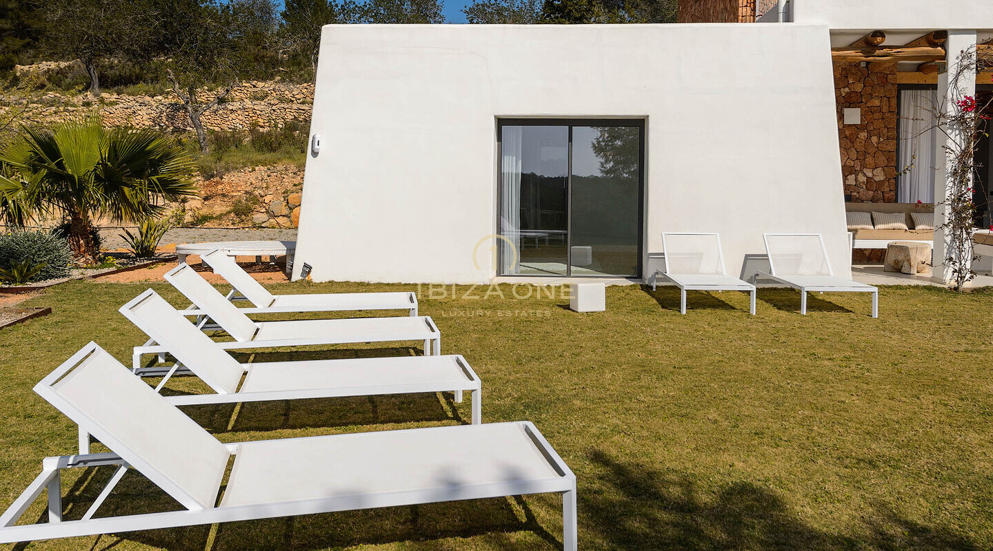 Moderna finca de lujo en Ibiza cerca de Santa Gertrudis en alquiler, Ibiza
