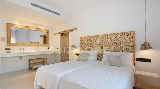 Moderne Luxusfinca auf Ibiza in der Nähe von Santa Gertrudis zu vermieten, Ibiza