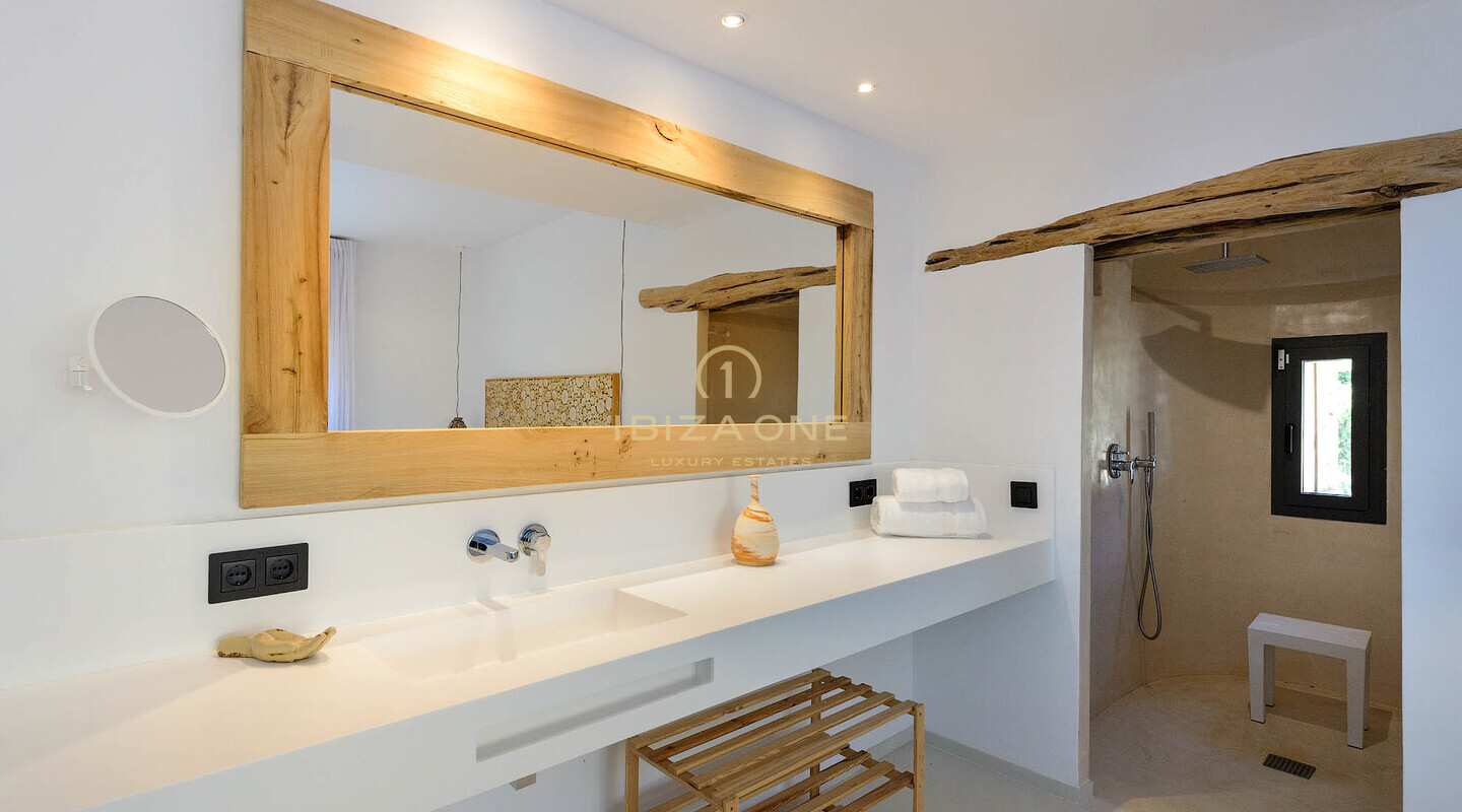 Moderne luxe finca op Ibiza nabij Santa Gertrudis te huur, Ibiza