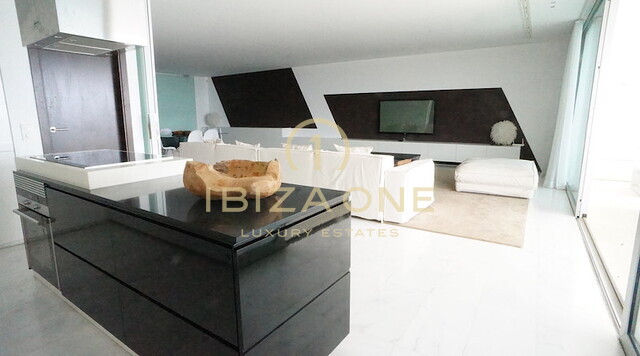 Es Pouet: Luxe penthouse op Ibiza met fantastisch uitzicht op zee te koop, Ibiza - Es Pouet: Luxe penthouse op Ibiza met fantastisch uitzicht op zee te huur, Ibiza