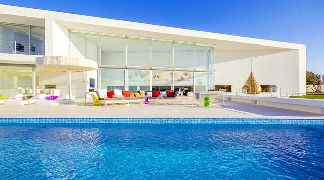 Proprietà di lusso in prima linea con accesso diretto al mare in vendita, Ibiza - Proprietà di lusso in prima linea con accesso diretto al mare in affitto, Ibiza