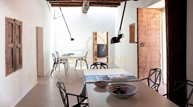Preciosa finca original de lujo del siglo XVII renovada de muy alta calidad con gran terreno fértil en venta, Ibiza - Preciosa finca original de lujo del siglo XVII renovada de muy alta calidad con gran terreno fértil en alquiler, Ibiza