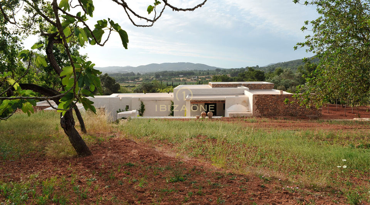 Preciosa finca original de lujo del siglo XVII renovada de muy alta calidad con gran terreno fértil en venta, Ibiza - Preciosa finca original de lujo del siglo XVII renovada de muy alta calidad con gran terreno fértil en alquiler, Ibiza