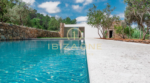 Belle Finca originale de luxe du 17ème siècle rénovée de très haute qualité avec grand terrain fertile à vendre, Ibiza - Belle Finca originale de luxe du 17ème siècle rénovée de très haute qualité avec grand terrain fertile à louer, Ibiza