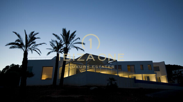 Sehr moderne 6 Schlafzimmer Luxusvilla auf Ibiza mit Meerblick in Es Cubells / Vista Alegre zu verkaufen, Ibiza - Sehr moderne 6 Schlafzimmer Luxusvilla auf Ibiza mit Meerblick in Es Cubells / Vista Alegre zu vermieten, Ibiza