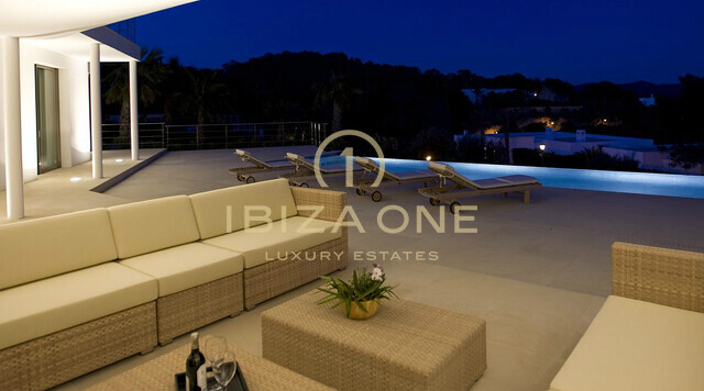Zeer moderne luxe villa met 6 slaapkamers op Ibiza met zeezicht in Es Cubells / Vista Alegre te koop, Ibiza - Zeer moderne luxe villa met 6 slaapkamers op Ibiza met zeezicht in Es Cubells / Vista Alegre te huur, Ibiza