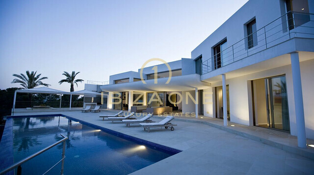 Zeer moderne luxe villa met 6 slaapkamers op Ibiza met zeezicht in Es Cubells / Vista Alegre te koop, Ibiza - Zeer moderne luxe villa met 6 slaapkamers op Ibiza met zeezicht in Es Cubells / Vista Alegre te huur, Ibiza