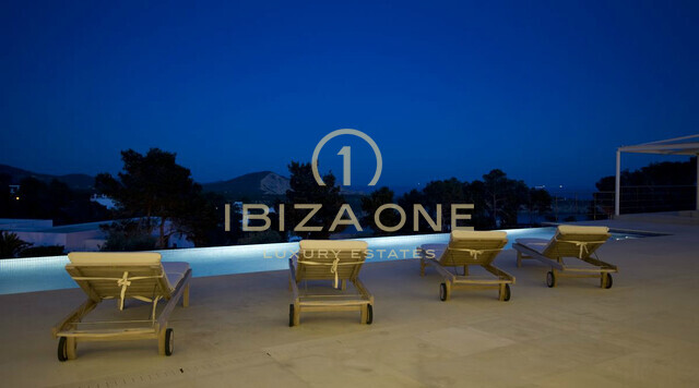 Sehr moderne 6 Schlafzimmer Luxusvilla auf Ibiza mit Meerblick in Es Cubells / Vista Alegre zu verkaufen, Ibiza - Sehr moderne 6 Schlafzimmer Luxusvilla auf Ibiza mit Meerblick in Es Cubells / Vista Alegre zu vermieten, Ibiza