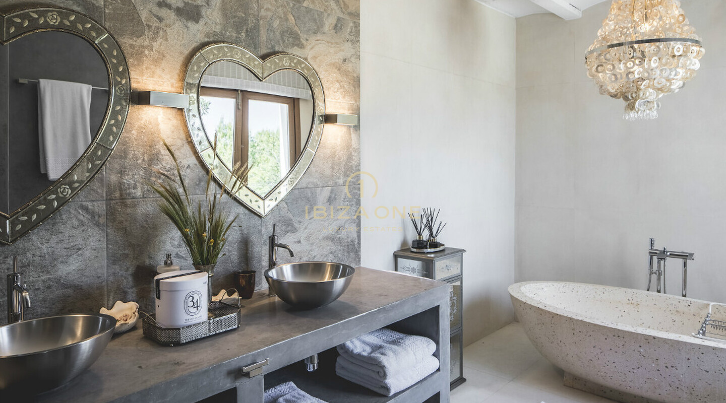 Fantastica villa di lusso a Ibiza con guest house e vista mare a Formentera in affitto, Ibiza