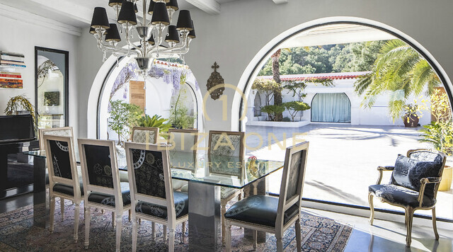 Traumhafte Luxusvilla auf Ibiza mit Gästehaus und Meerblick bis Formentera zu vermieten, Ibiza