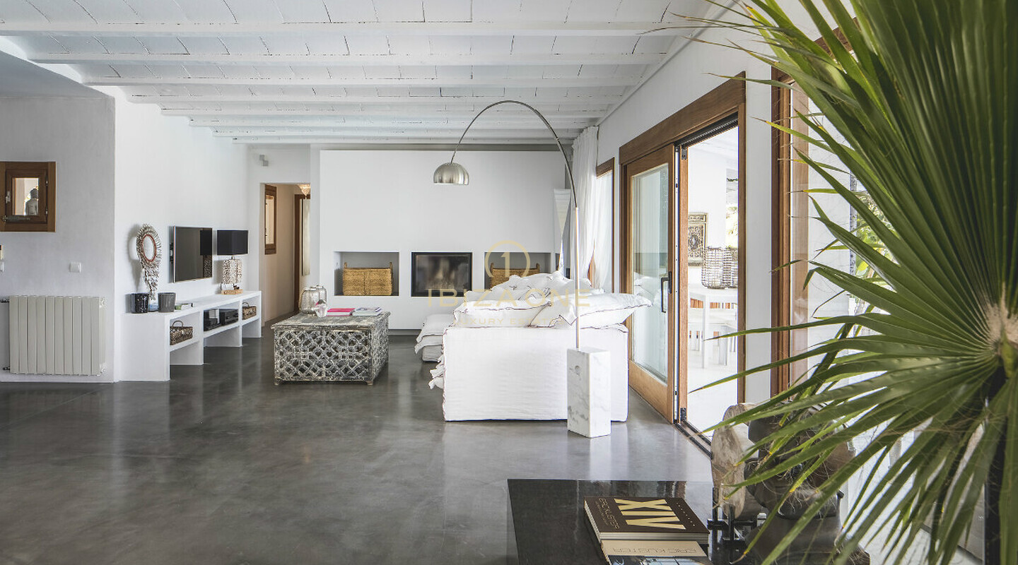 Fantastic luxury villa in Ibiza with guest house and sea views to Formentera for rent, Ibiza