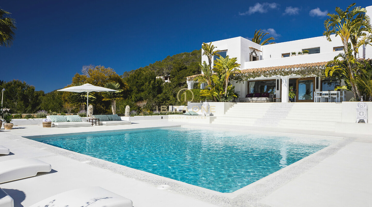 Fantastic luxury villa in Ibiza with guest house and sea views to Formentera for rent, Ibiza