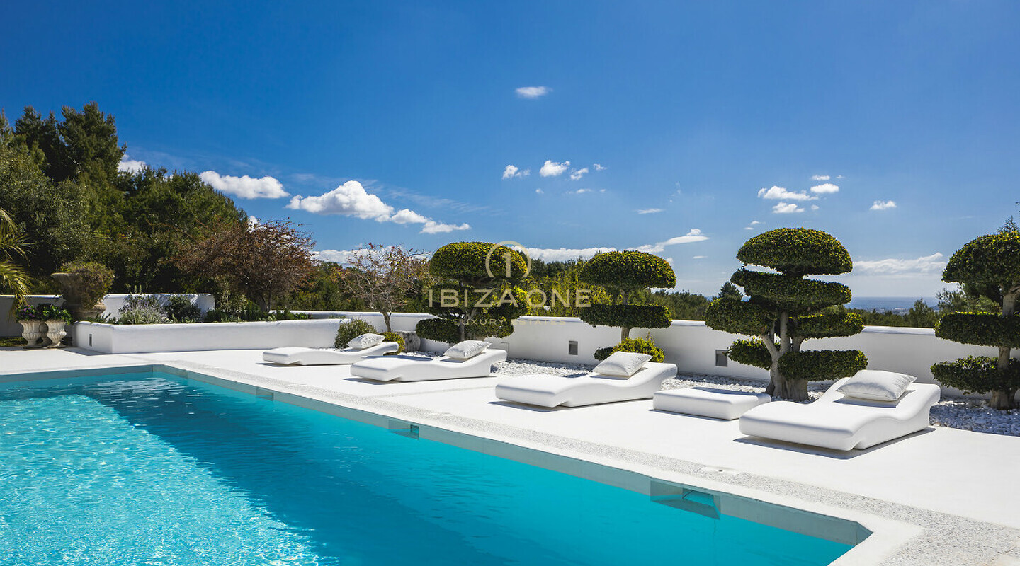 Traumhafte Luxusvilla auf Ibiza mit Gästehaus und Meerblick bis Formentera zu vermieten, Ibiza