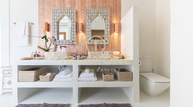 Fantastische luxe villa op Ibiza met gastenverblijf en uitzicht op zee naar Formentera te huur, Ibiza