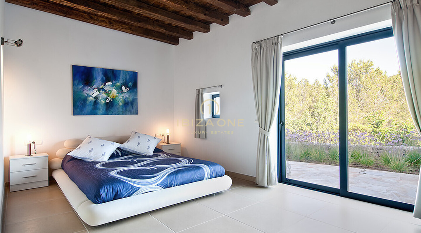 Propriété de luxe à Ibiza avec maison d'hôtes et licence touristique à vendre et la finca de luxe est également à louer - très proche des ports de luxe et de Dalt Vila, Ibiza - elle dispose d'une licence de location touristique, Ibiza
