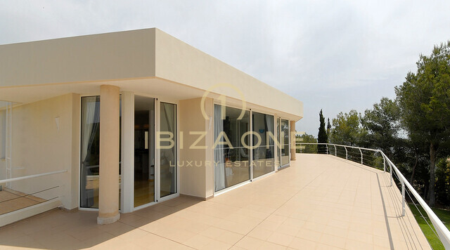 Propriété de luxe à Ibiza avec vue sur la mer - très proche des ports de luxe d'Ibiza à vendre, Ibiza - Propriété de luxe à Ibiza avec vue sur la mer - très proche des ports de luxe d'Ibiza à louer, Ibiza