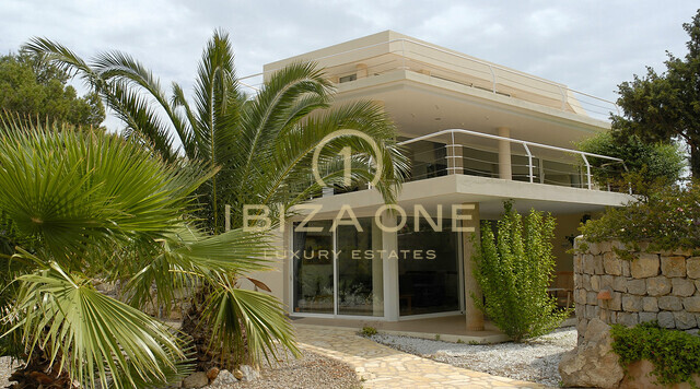 Luxury property in Ibiza with sea views - very close to the luxury harbors of Ibiza for sale, Ibiza - Luxury property in Ibiza with sea views - very close to the luxury harbors of Ibiza for rent, Ibiza