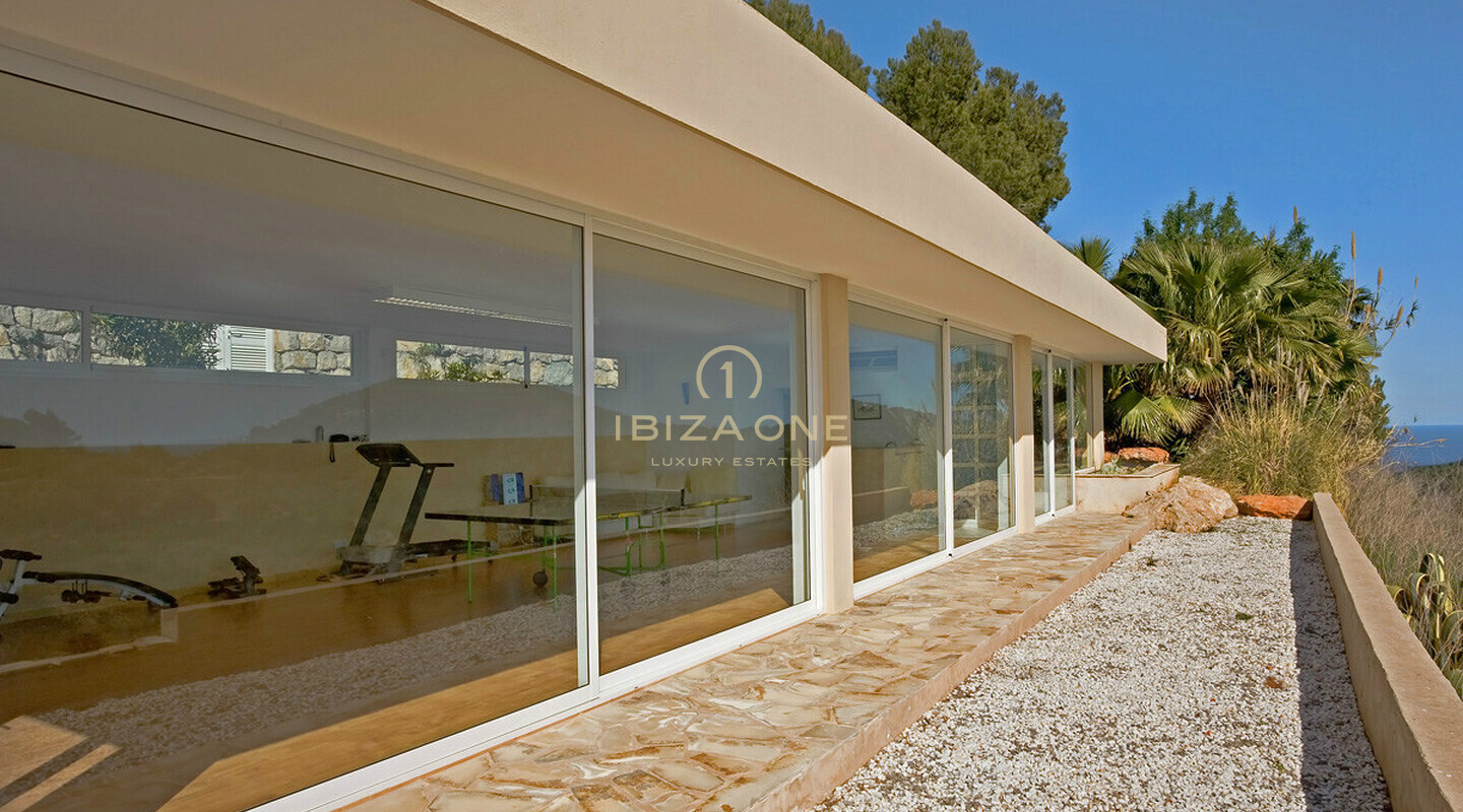 Luxusimmobilie auf Ibiza mit Meerblick – ganz in der Nähe der Luxushäfen von Ibiza zu verkaufen, Ibiza – Luxusimmobilie auf Ibiza mit Meerblick – ganz in der Nähe der Luxushäfen von Ibiza zu vermieten, Ibiza