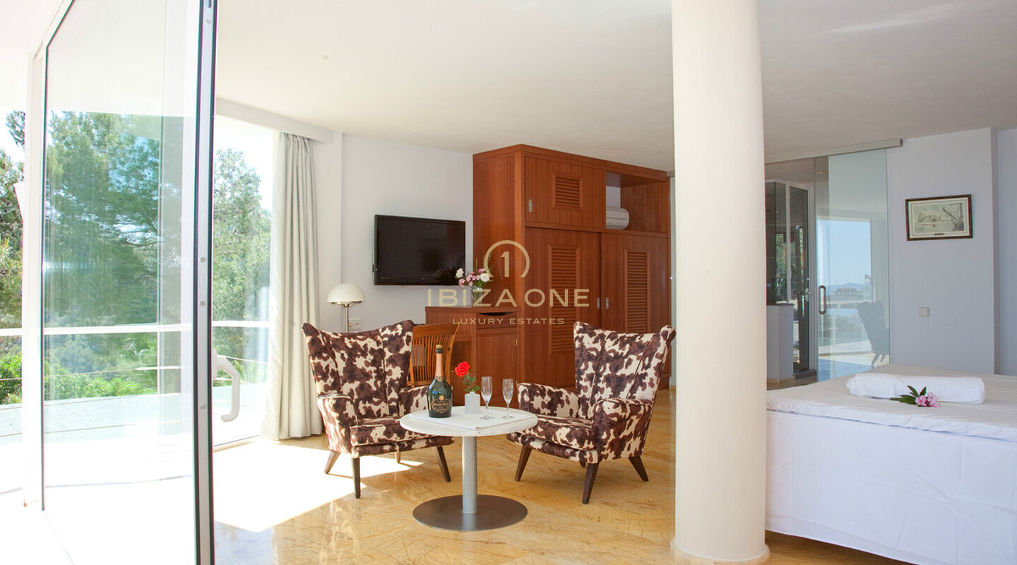 Propriété de luxe à Ibiza avec vue sur la mer - très proche des ports de luxe d'Ibiza à vendre, Ibiza - Propriété de luxe à Ibiza avec vue sur la mer - très proche des ports de luxe d'Ibiza à louer, Ibiza