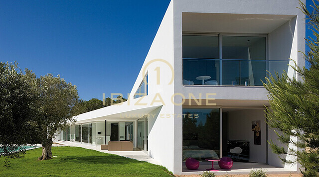 Villa de luxe et spectaculaire design à Ibiza avec vue sur la mer à vendre, Ibiza - Villa de luxe et spectaculaire design à Ibiza avec vue sur la mer à louer, Ibiza