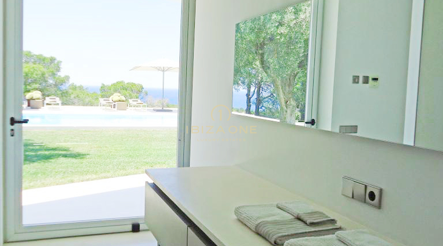 Lujosa y espectacular villa de diseño en Ibiza con vistas al mar en venta, Ibiza - Lujosa y espectacular villa de diseño en Ibiza con vistas al mar en alquiler, Ibiza