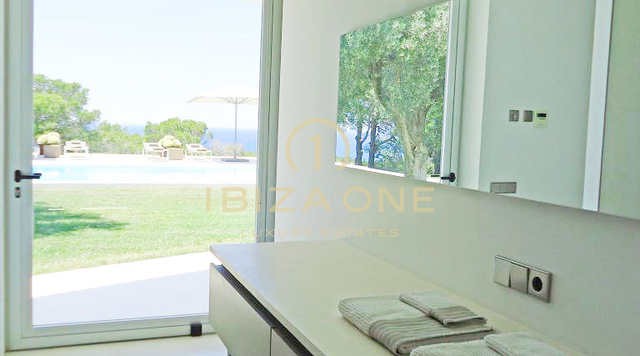 Lujosa y espectacular villa de diseño en Ibiza con vistas al mar en venta, Ibiza - Lujosa y espectacular villa de diseño en Ibiza con vistas al mar en alquiler, Ibiza