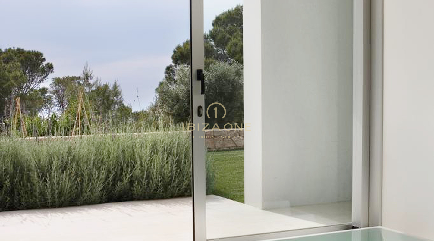 Lujosa y espectacular villa de diseño en Ibiza con vistas al mar en venta, Ibiza - Lujosa y espectacular villa de diseño en Ibiza con vistas al mar en alquiler, Ibiza